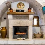 בית נופש Le Dimore Crescenzio, Authentic Apulian Experience לוקורוטונדו