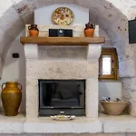 Le Dimore Crescenzio, Authentic Apulian Experience * Locorotondo