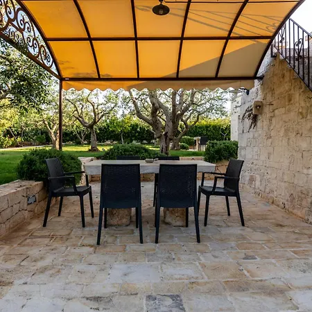 Le Dimore Crescenzio, Authentic Apulian Experience *