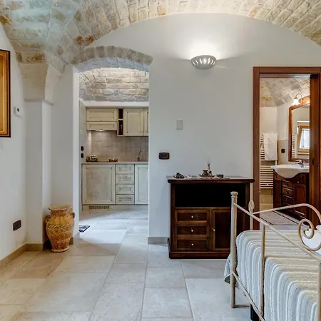 Ferienhaus Le Dimore Crescenzio, Authentic Apulian Experience