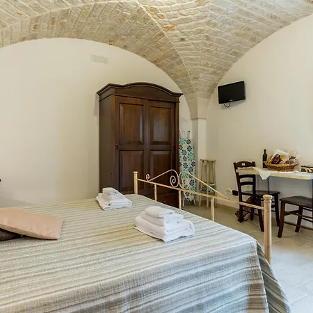 Le Dimore Crescenzio, Authentic Apulian Experience * Locorotondo